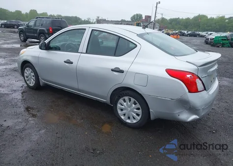 2014 Nissan Versa 1.6 S+ z USA, uszkodzony, nr VIN 3N1CN7AP3EL830455